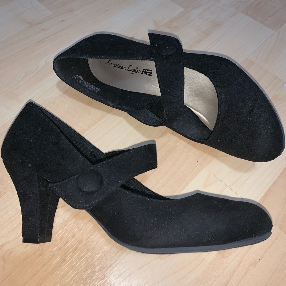 American Eagle Black heels